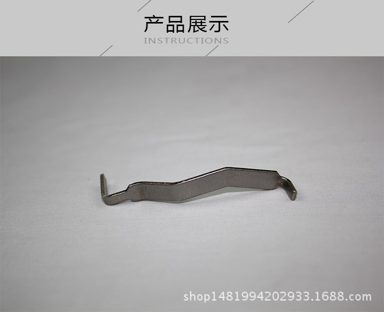 2562730074_1868441109