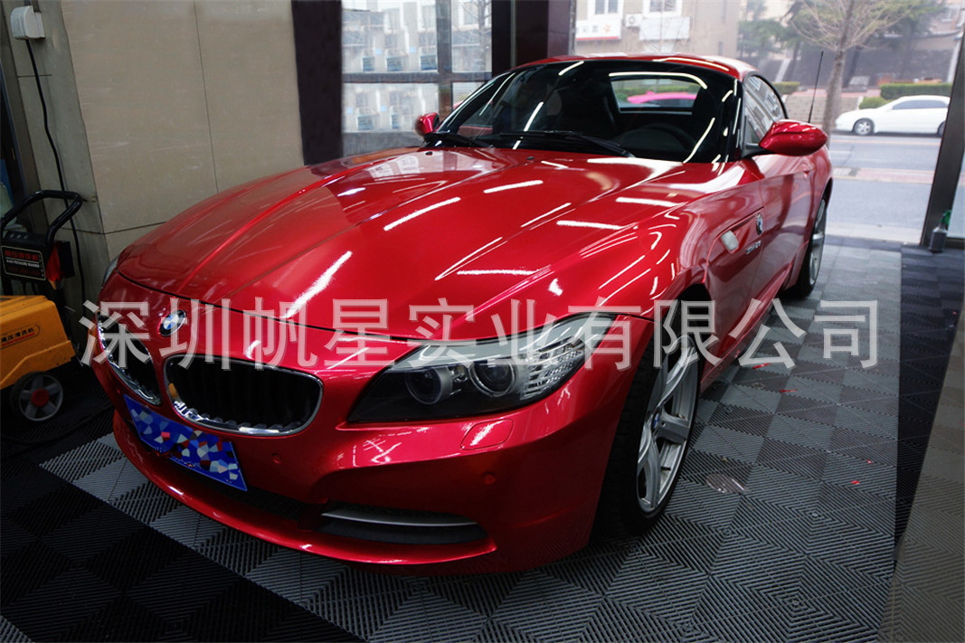 Gloss-Red-Metallic-Vinyl-Roll