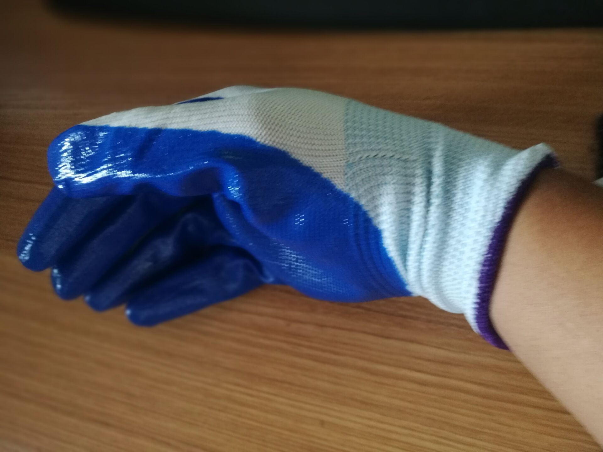 EA2E3C988EE76A3CBFFA473C9093AB