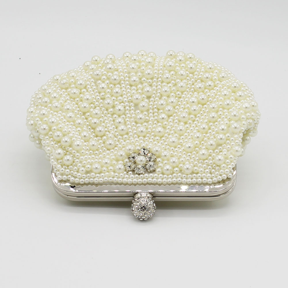 3636916449_288680826