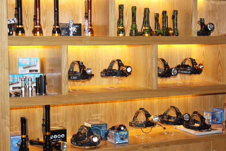 头灯样品展示