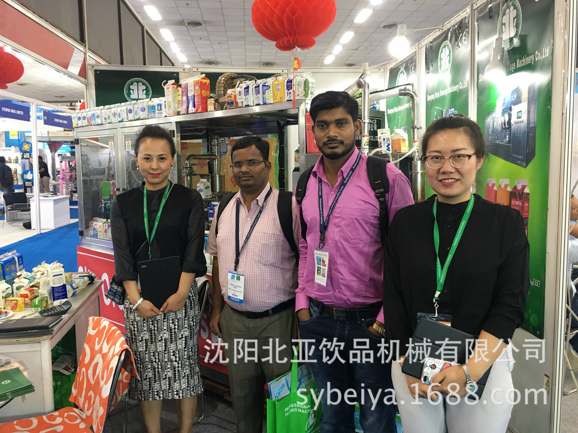 屋顶盒灌装机得到高度客户的认可