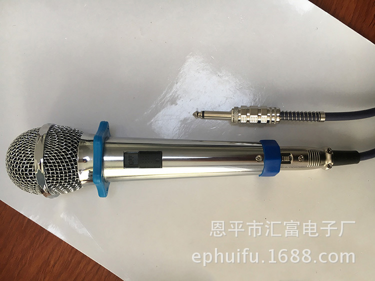 4617586830_1353536839