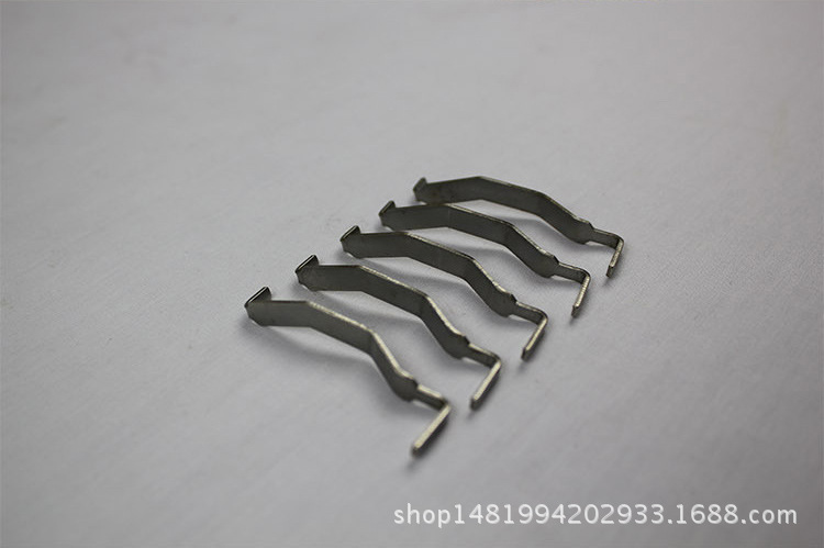 2567454563_1868441109