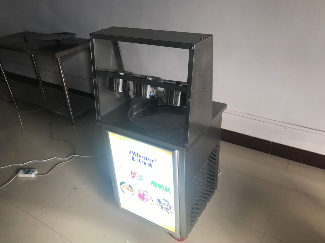 96BAA8316048487F277444CC5F0011