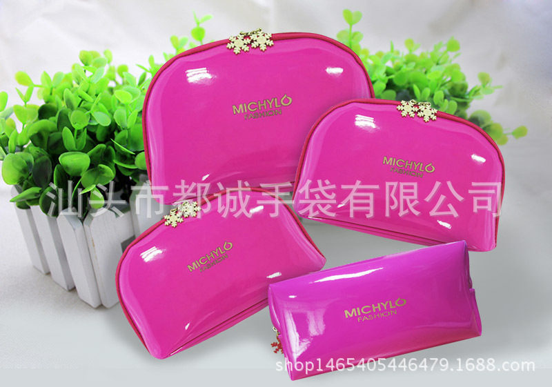 12272602_1121263691172_2