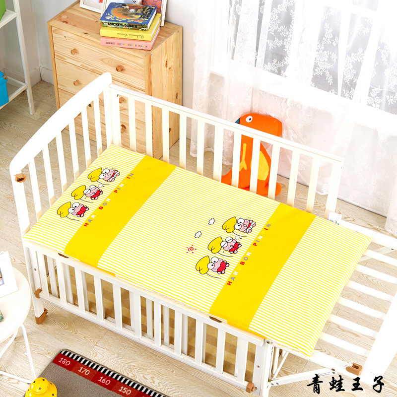 复制_纯棉婴儿床上用品儿童床垫婴儿床垫幼儿园床.jpg