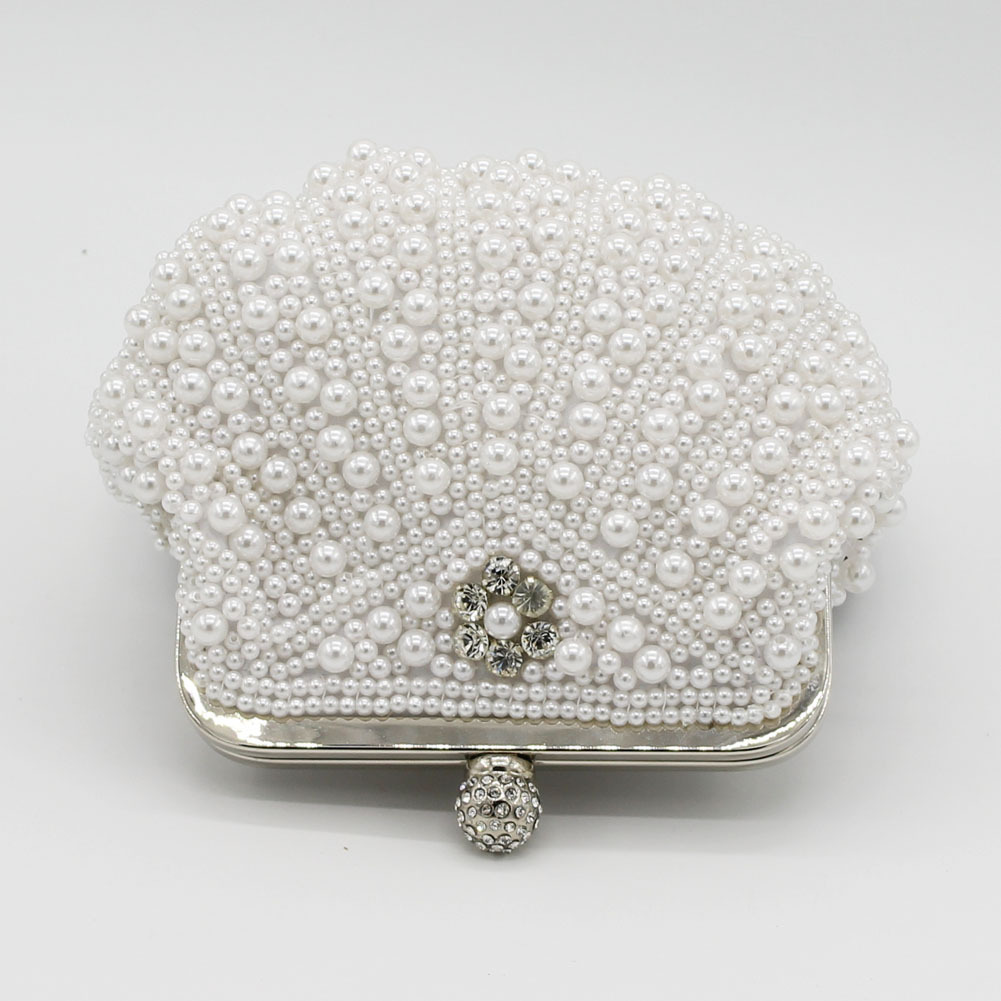 3638049768_288680826