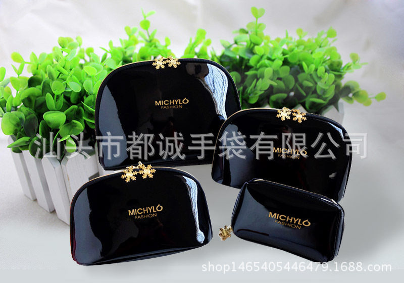 12272602_112126369117_22