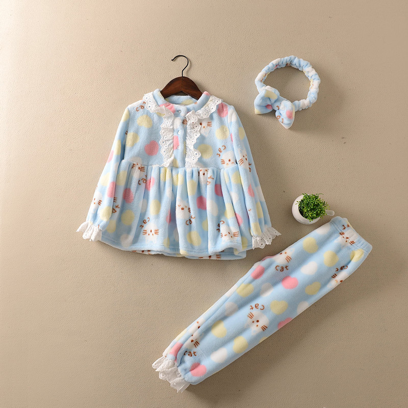 3688762105_1666260809