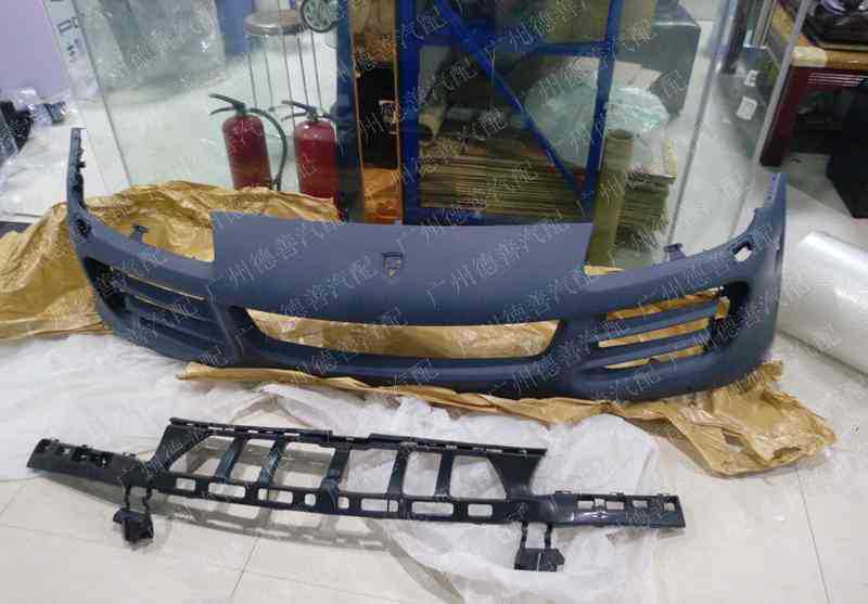 卡宴前杠955-08年