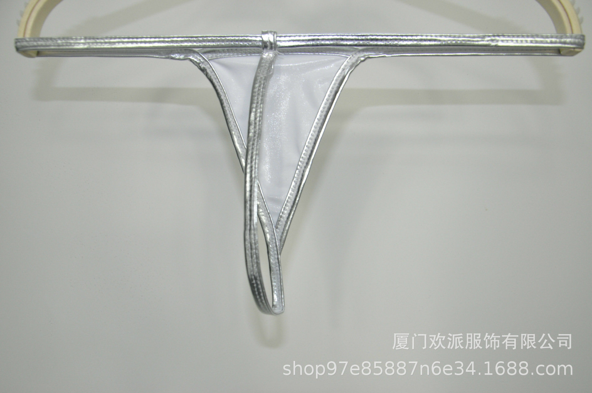 3895440549_639038037