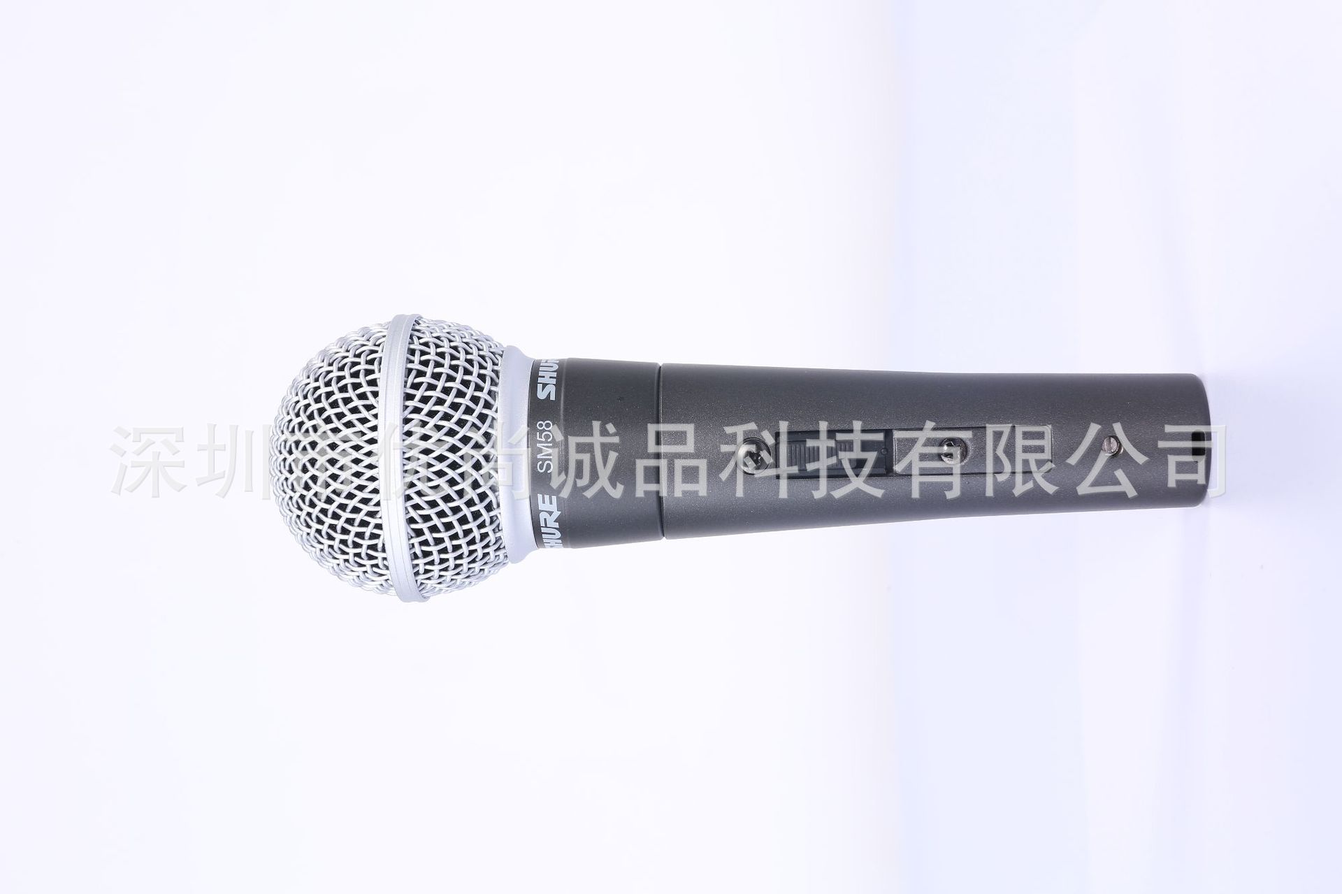 SHURE SM58