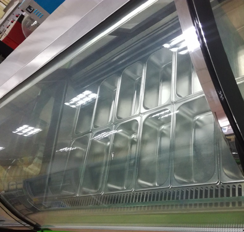 CB-1200 冰激凌展示柜正面