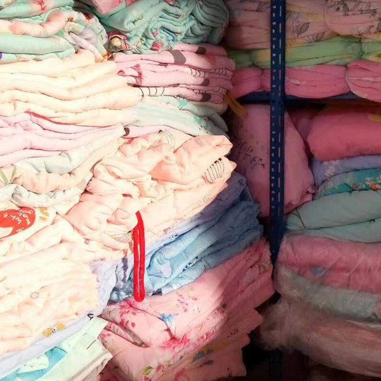 水洗棉夏凉被空调被批发厂家.