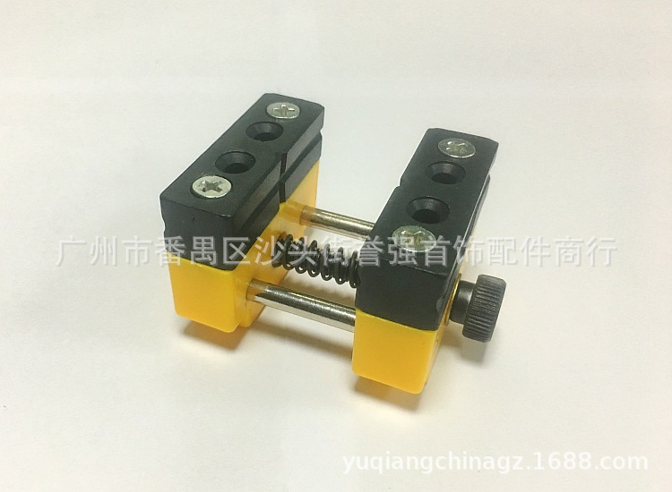 YQ-TQ02 MINI黄色雕刻印床 《带定位圆柱+黑片夹》