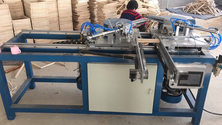 自动开榫机