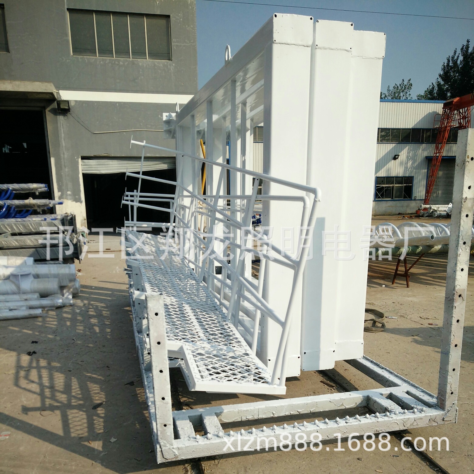 1502958077264_346af5ba-cdbd-42