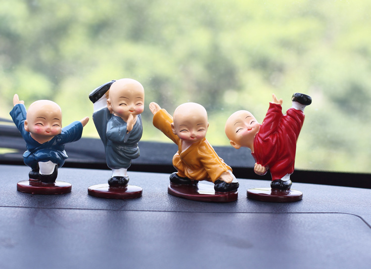 彩衣服功夫和尚 (1)