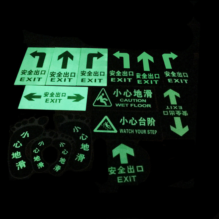 3890870549_714677429