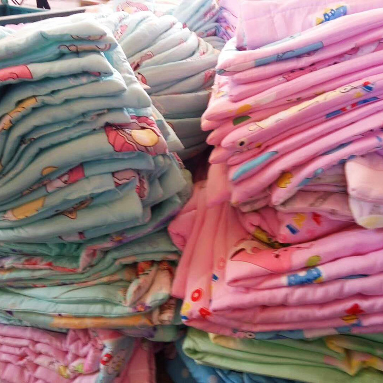 水洗棉夏凉被空调被批发厂家.