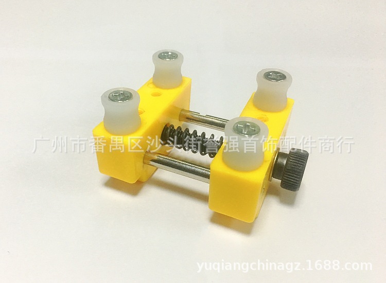 YQ-TQ02 MINI黄色雕刻印床 《带定位圆柱+黑片夹》