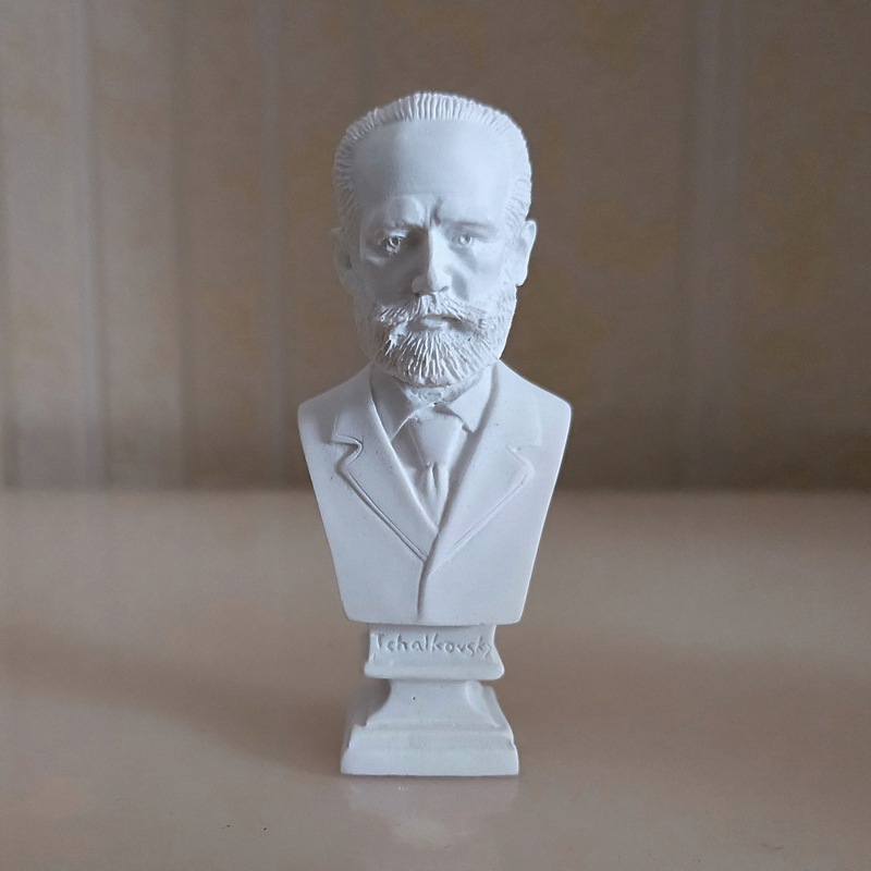 调整大小 柴可夫斯基