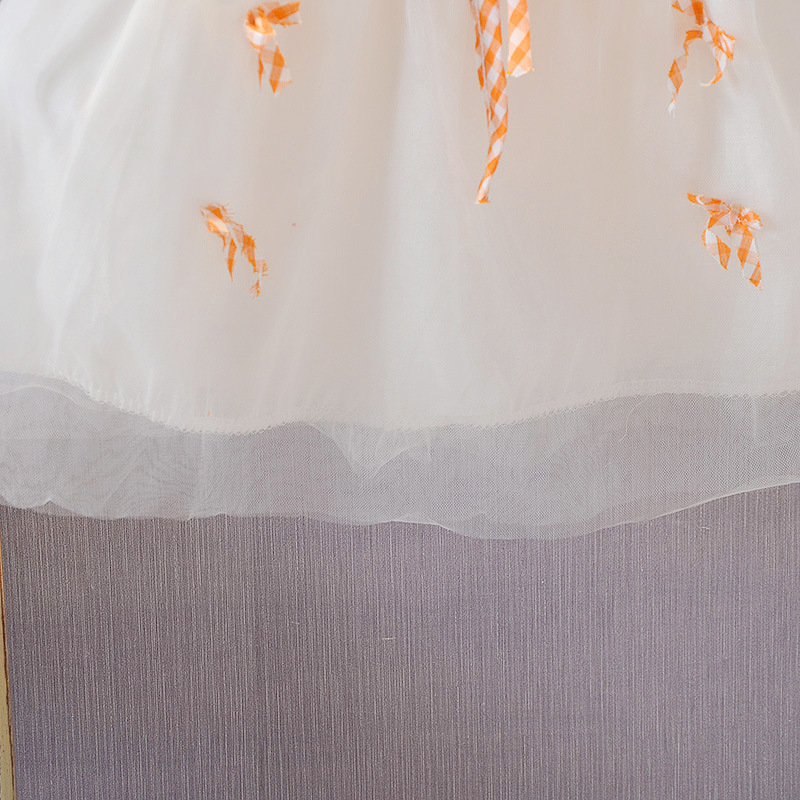 小格蝴蝶结纱裙