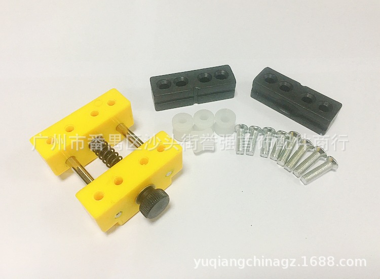 YQ-TQ02 MINI黄色雕刻印床 《带定位圆柱+黑片夹》