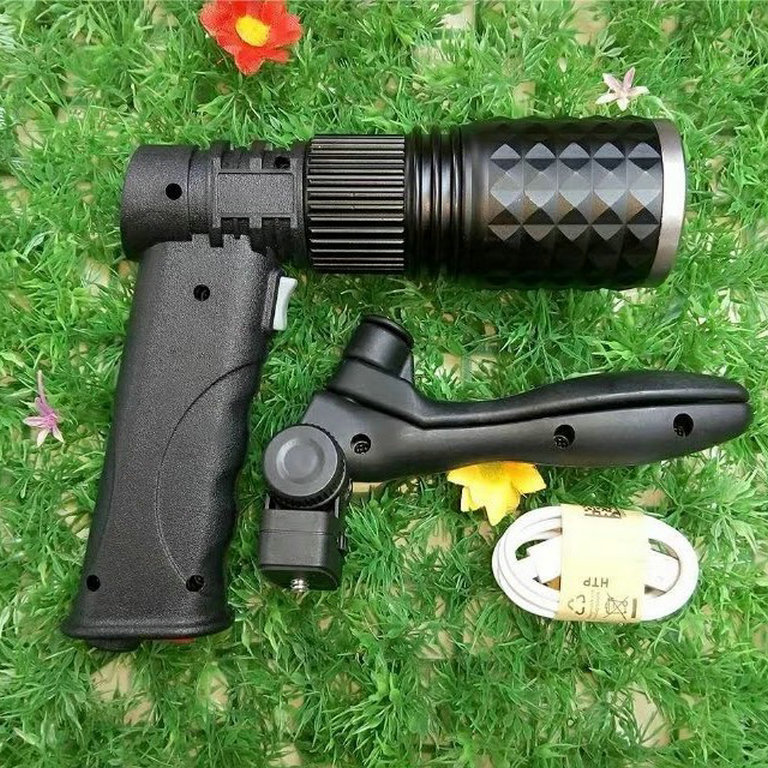 8692667062_1891699404