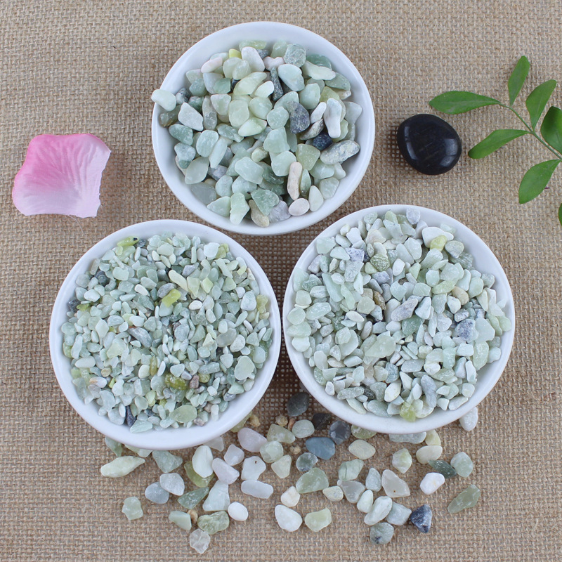 4-6mm超市小包装白色小石头出口白色鹅卵石纯白色砾石白石子