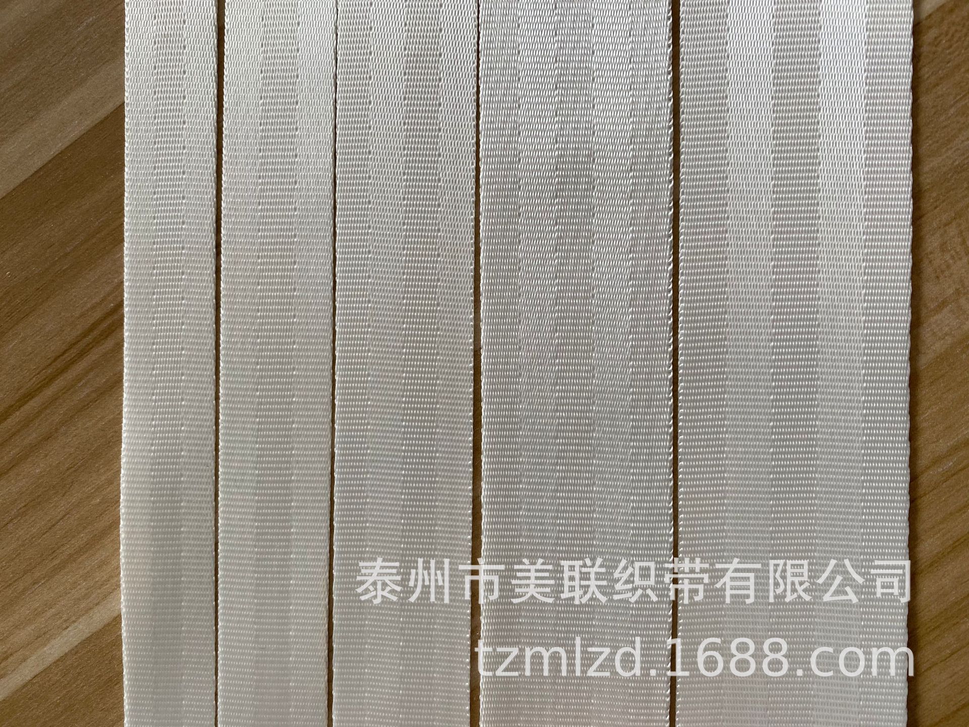 E097E4CCB9328CB5FF84ED1B223FC8