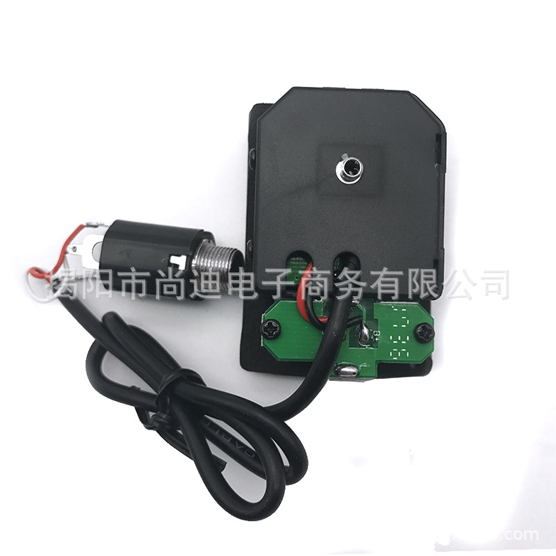 MI0198-Ukulele pickup_9