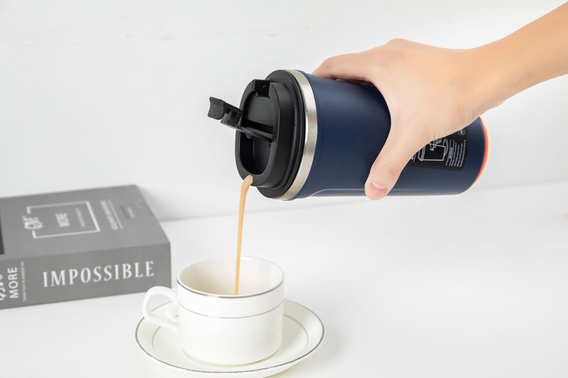 咖啡不倒杯