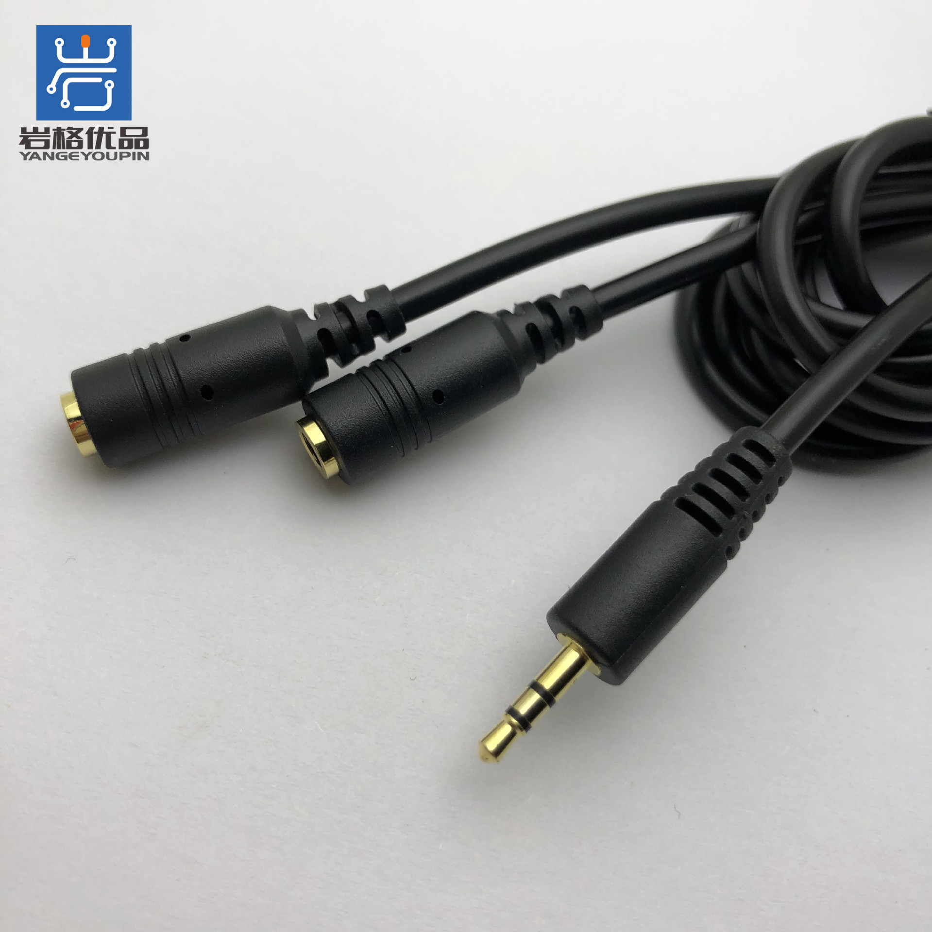 Y1946     2.5三极公头转两个3 (3).JPG