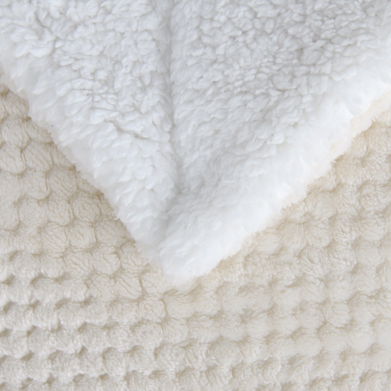 菠萝格羊羔绒毛毯