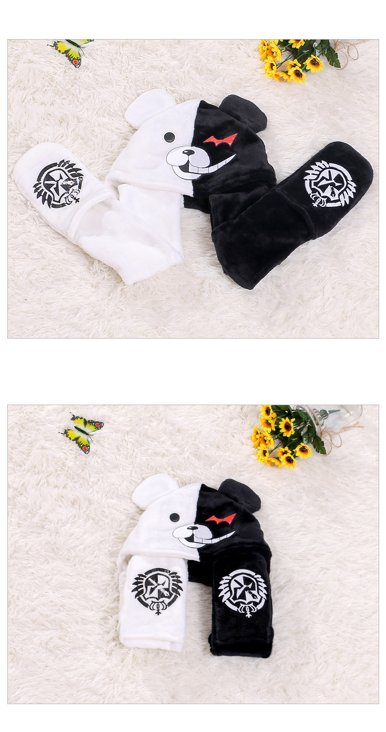 帽子围巾手套黑白熊_10.jpg