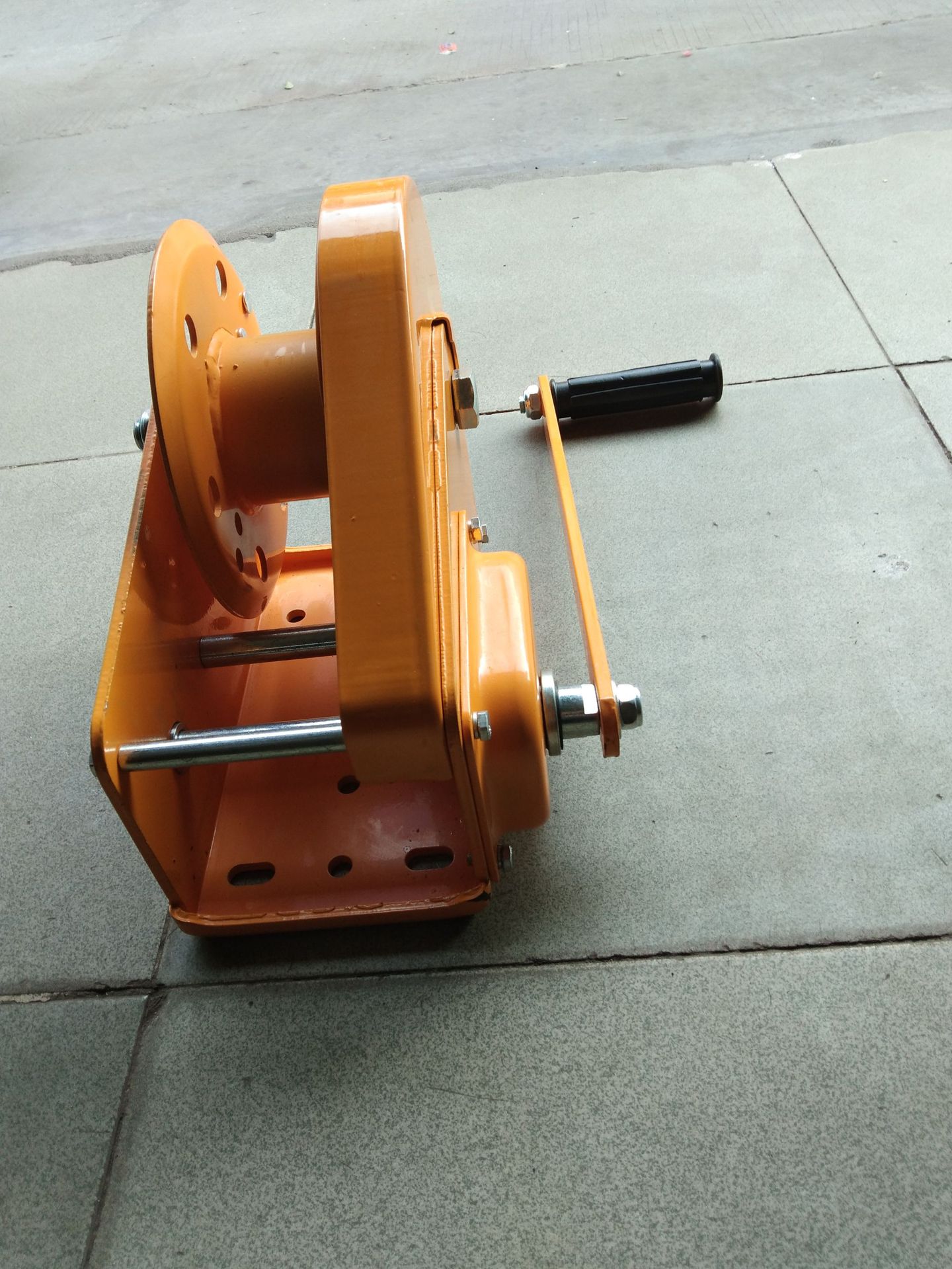2600磅手摇器，260元