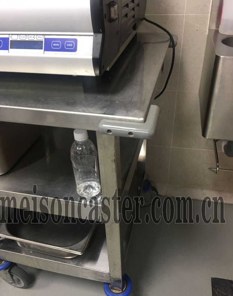 直角灰色防撞胶实例1