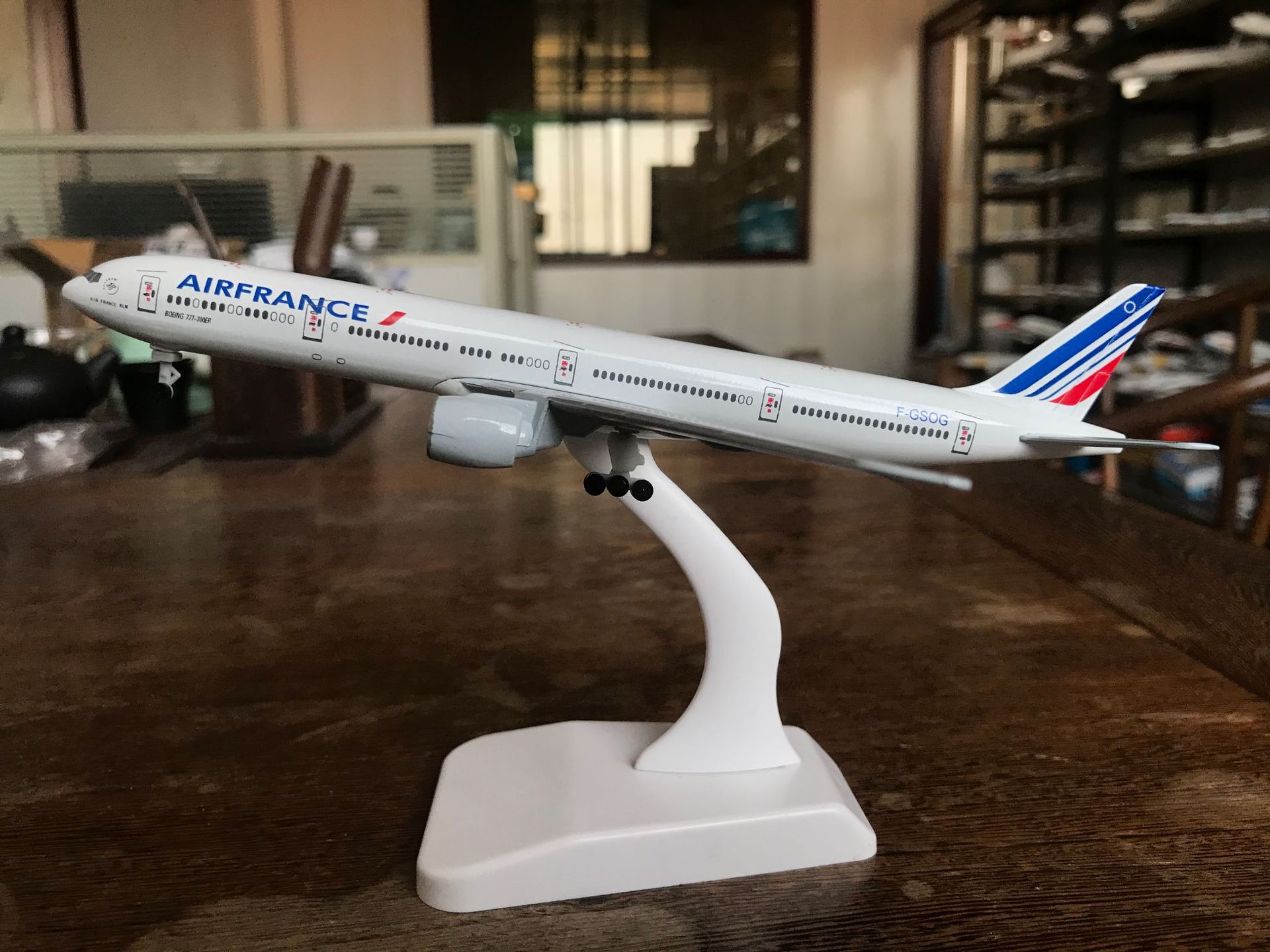 71E3EBAEF1E92E93F5043D83EE8671