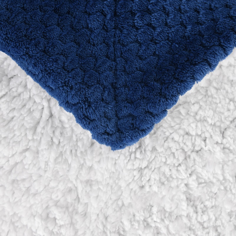 菠萝格羊羔绒毛毯