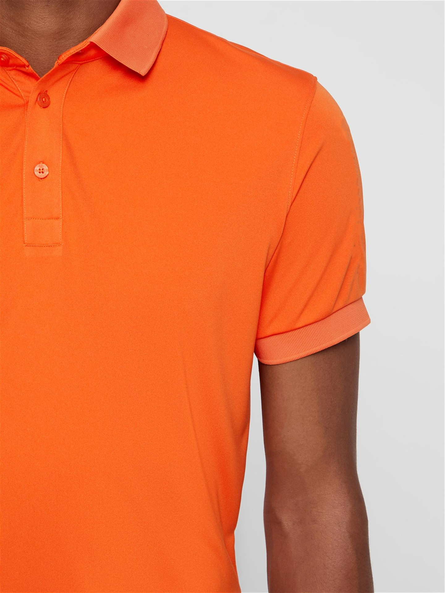 1600x_f21479-02-Z-GMJT00434_Ju