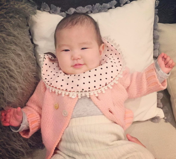 005ATVoVgw1ezfcv2sdvaj30gd0gga