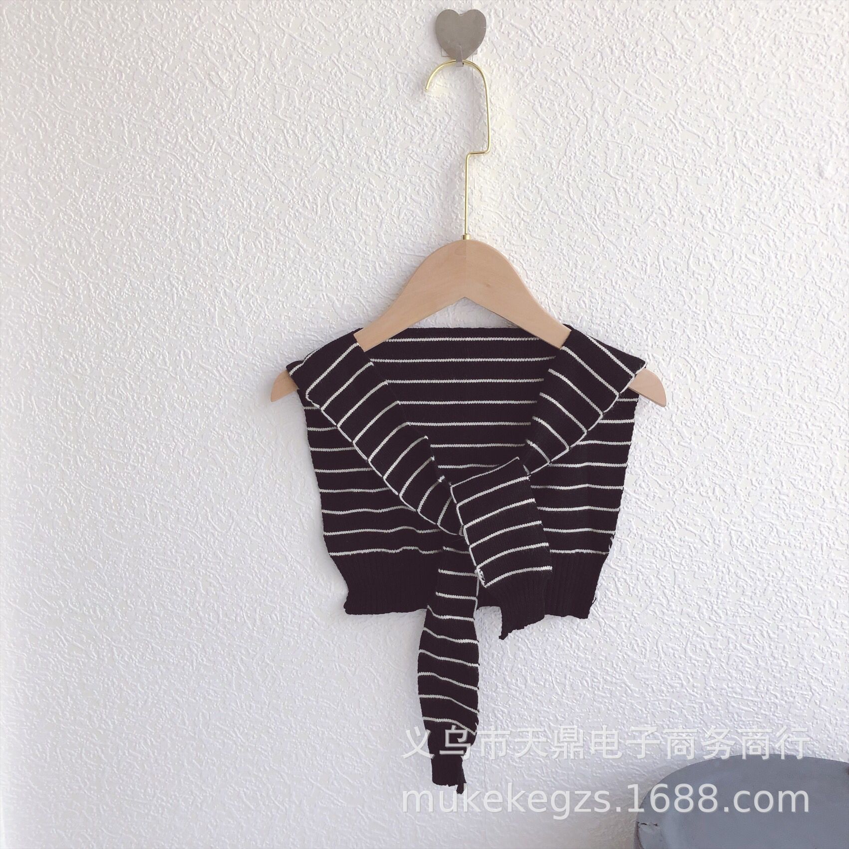 B2D21A2D45D75694B3F6C0D9D3CDC2