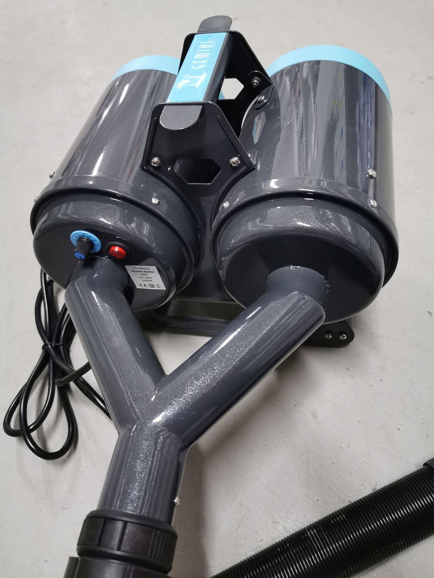 KISS双马达吹水机001