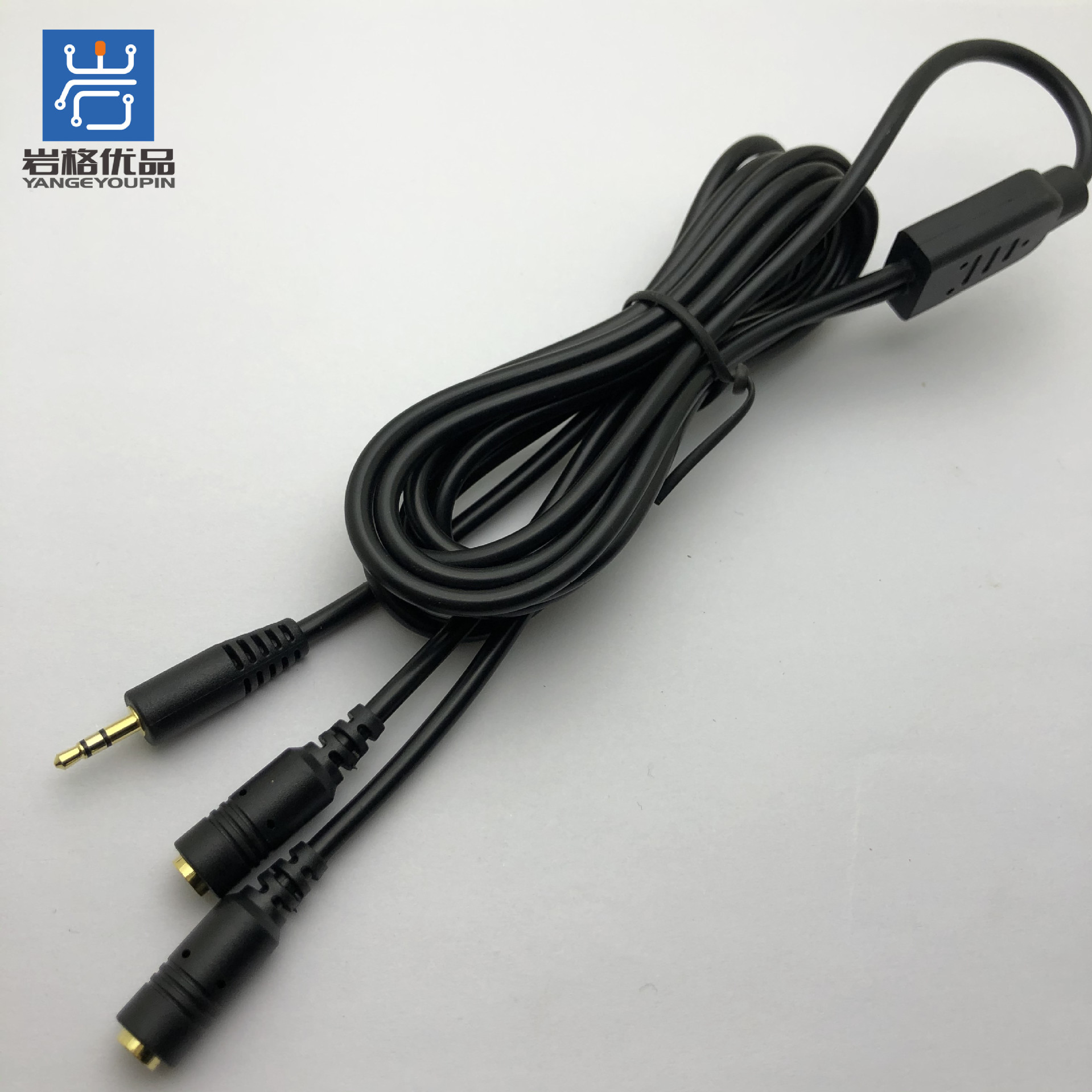 Y1946     2.5三极公头转两个3 (4).JPG