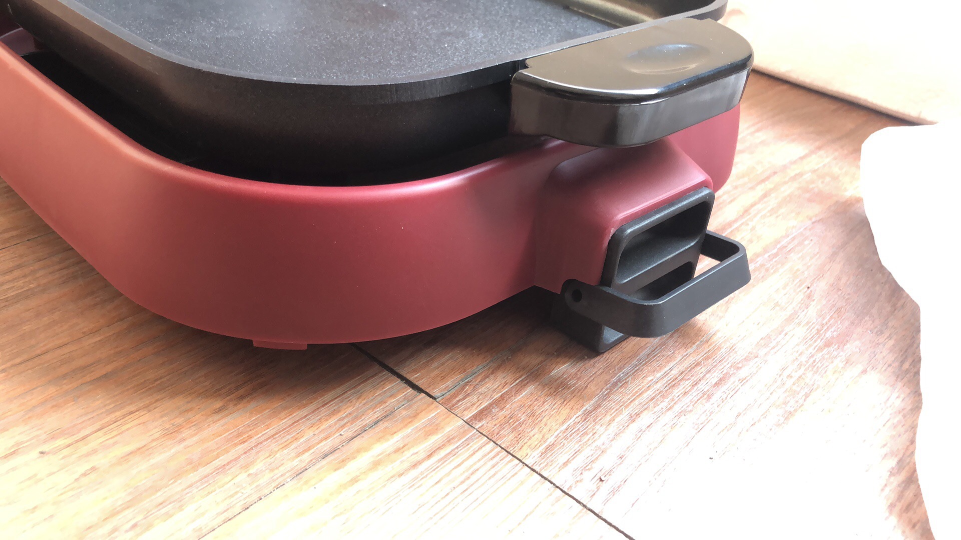 9DABB4AF-F370-4672-B329-D80D05