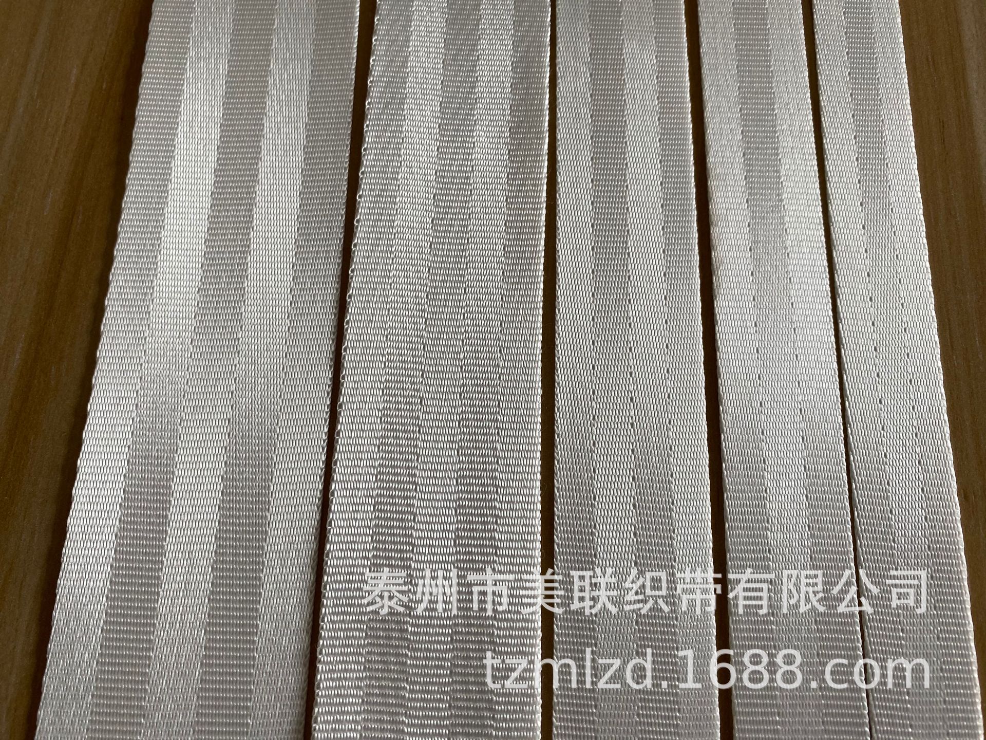 89B67E35E34677700D68B9D2EF0479