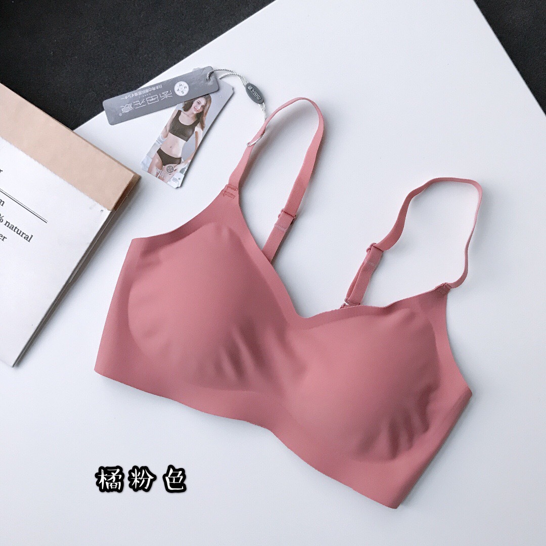 0610C72818321DF3729CDB3EC19610