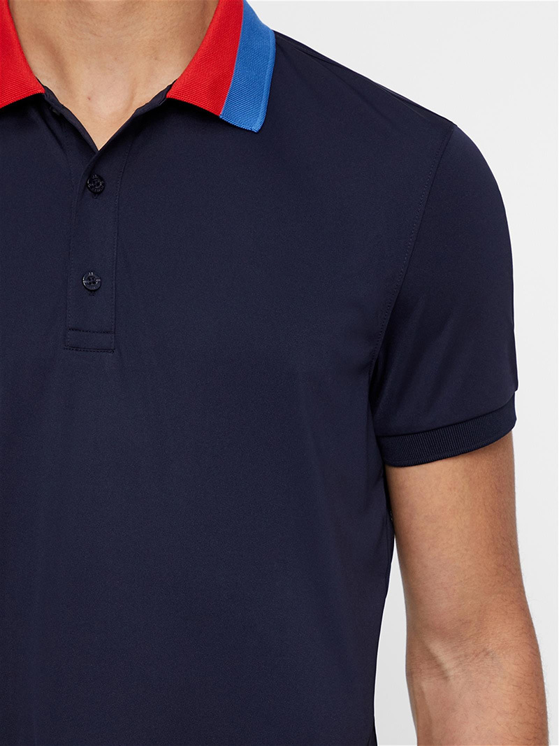 1600x_f19920-04-Z-92MG65227561